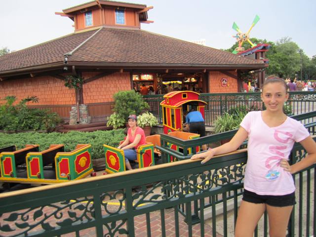Disney springs best sale marketplace train express